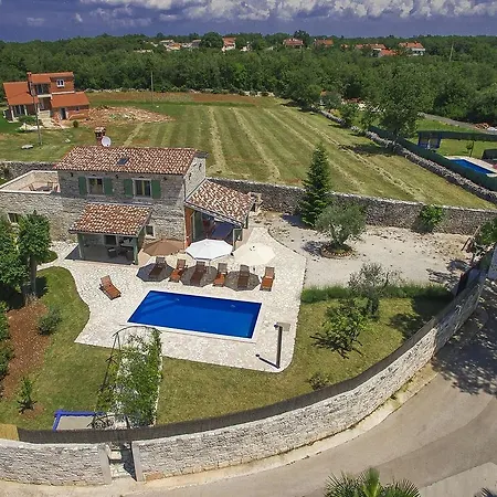 Handsome Stone Holiday Home With Swimming Pool In Tinjan Tinjan